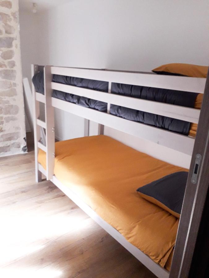 Gite Des Augustins Cremieu Bagian luar foto